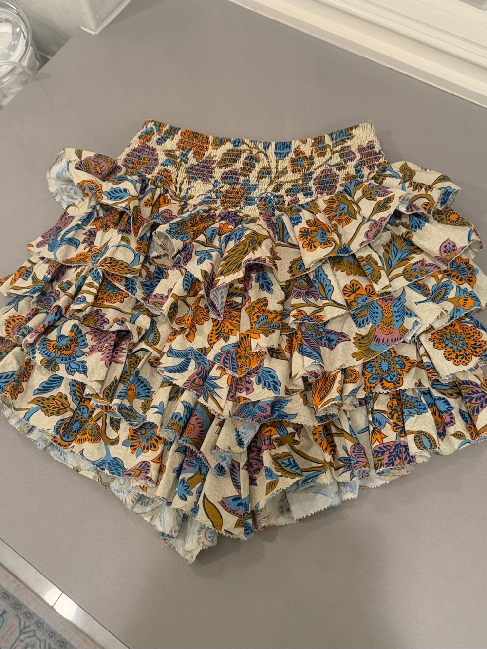 Love the Label Tiered Floral Mini Skirt in Cream, Blue & Mustard Size XS